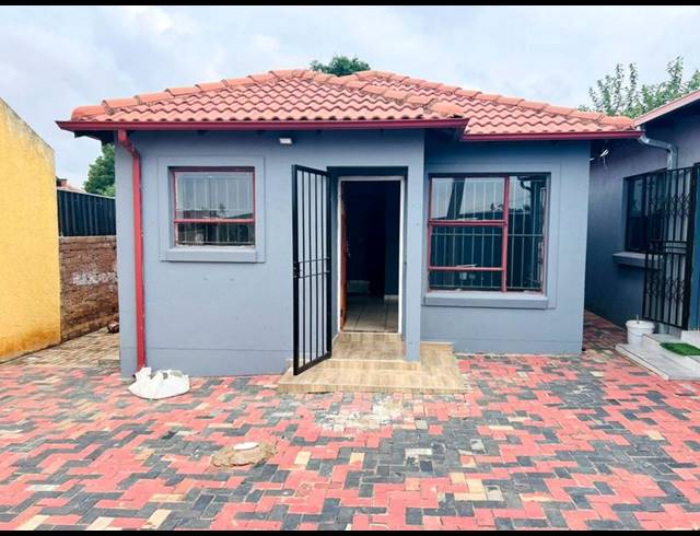 2 BEDROOM PROPERTY TO RENT IN RIVERLEA